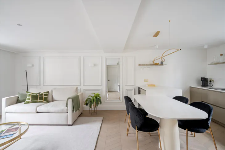 Flat Avery Row in City of Westminster