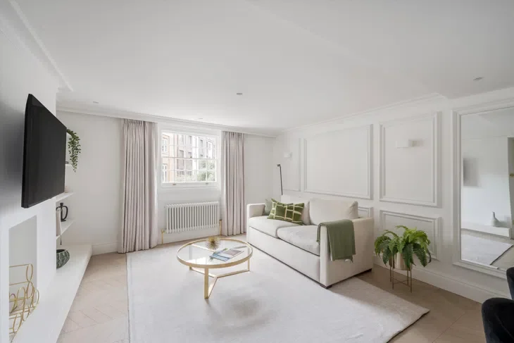 Flat Avery Row in City of Westminster