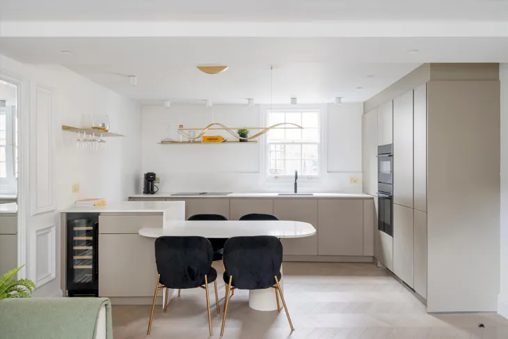 Flat Avery Row in City of Westminster