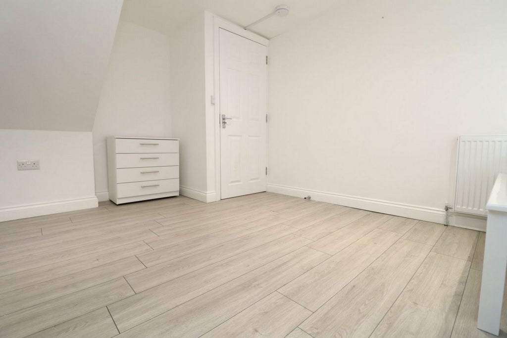 Room Globe Road in Greater London