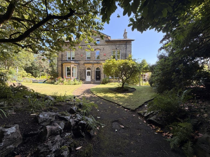 House Heath Villas in Calderdale