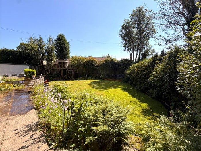 House Heath Villas in Calderdale