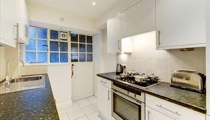 Flat Fulham Road in Greater London