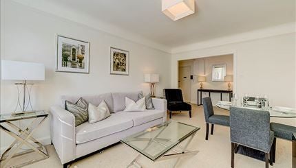 Flat Fulham Road in Greater London