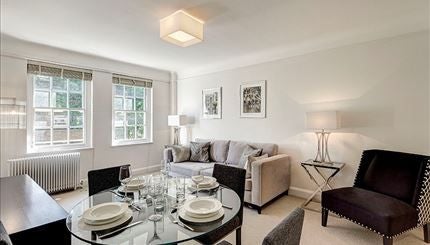 Flat Fulham Road in Greater London