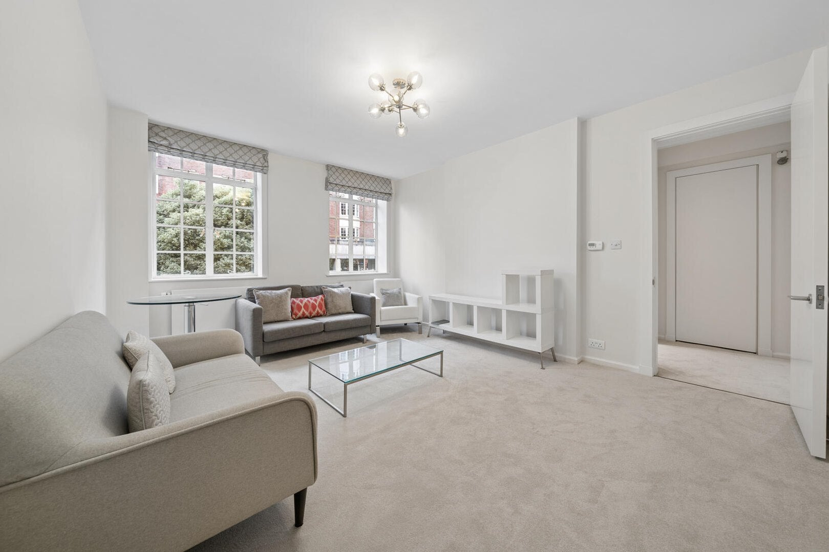 Flat Whitehead's Grove in Greater London
