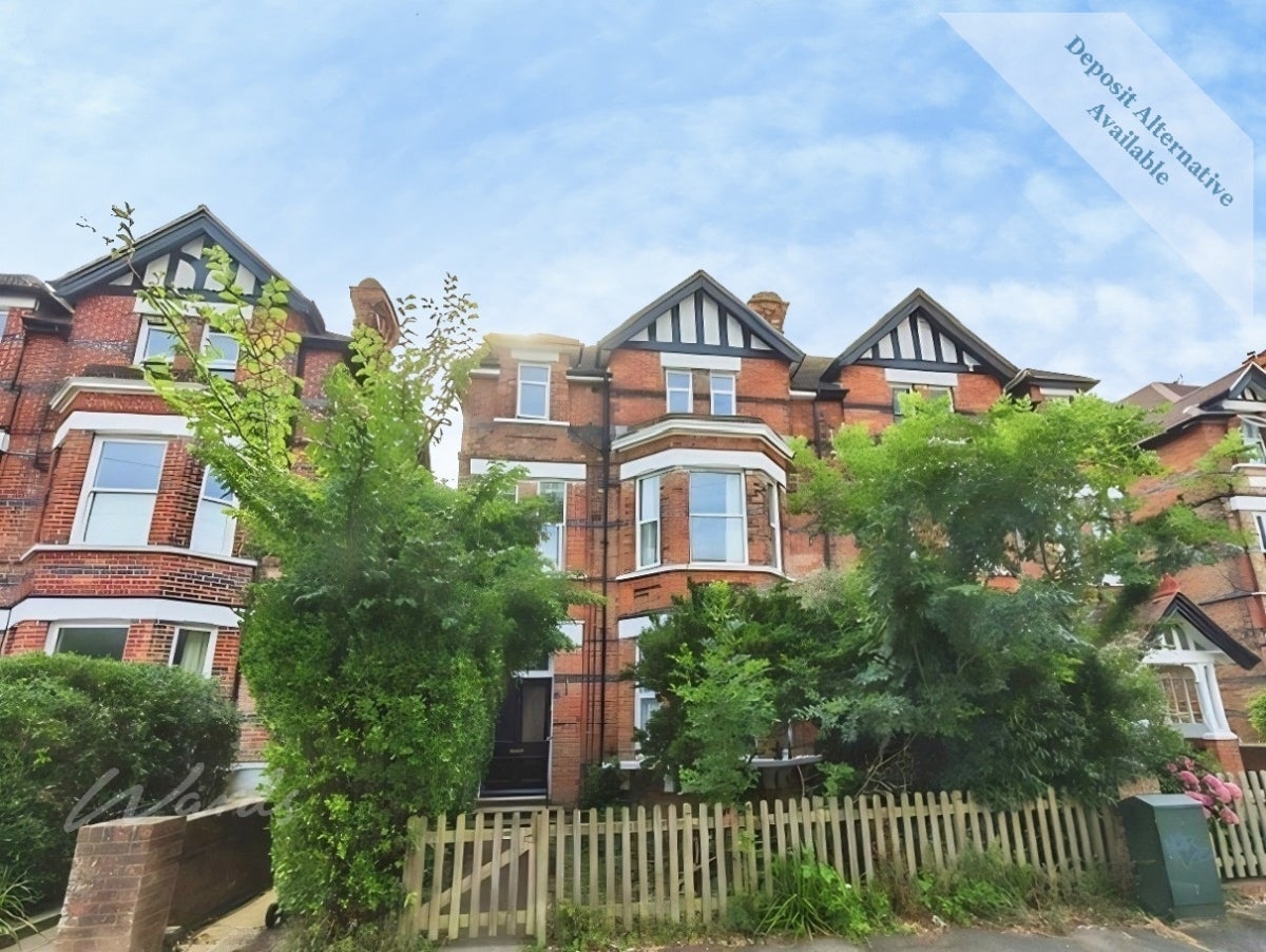 Flat Trinity Road in Folkestone and Hythe District