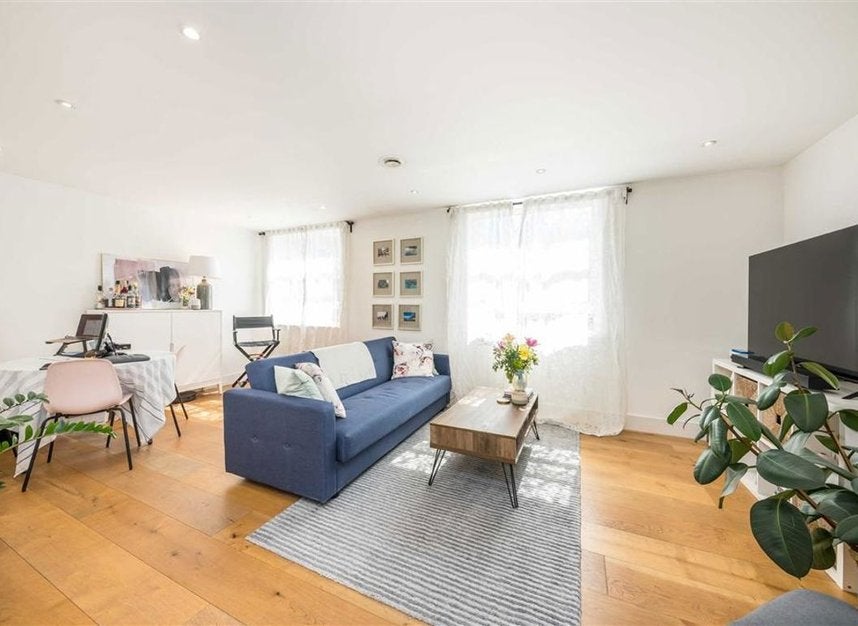 Flat Oxford Street in City of Westminster