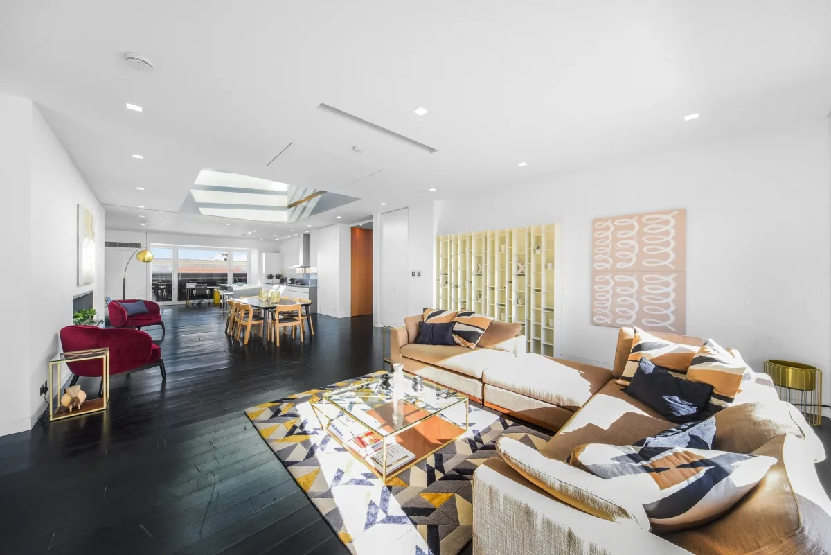 Flat Ramillies Place in City of Westminster