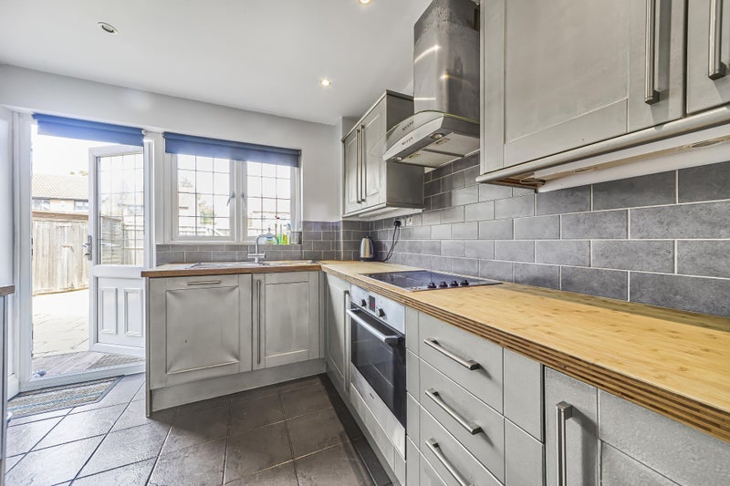 Room Tooley Street in Greater London