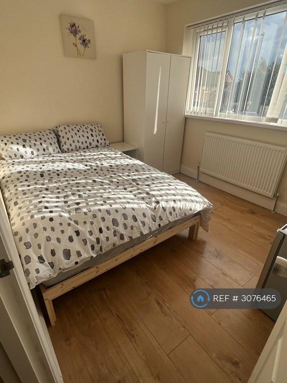 Room Goresbrook Road in Greater London