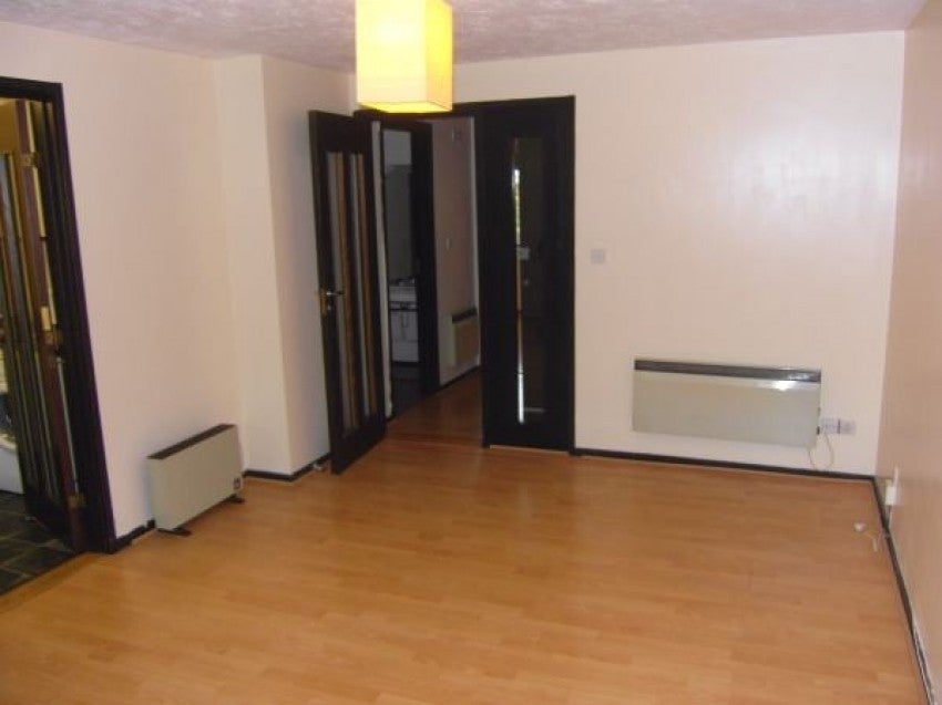 Flat Guinevere Gardens in Cheshunt
