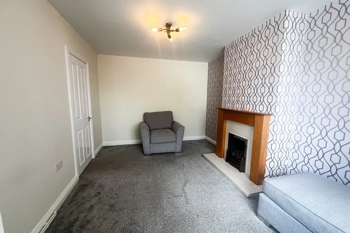 House Dawnay Drive in Anlaby Common