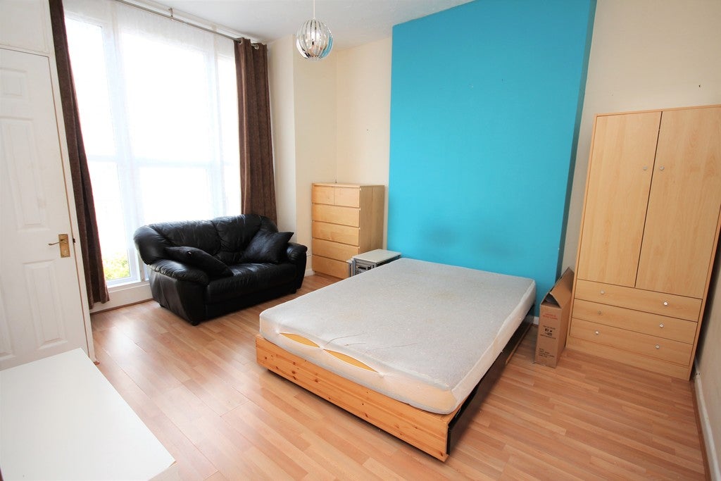 Flat Durley Gardens in Bournemouth