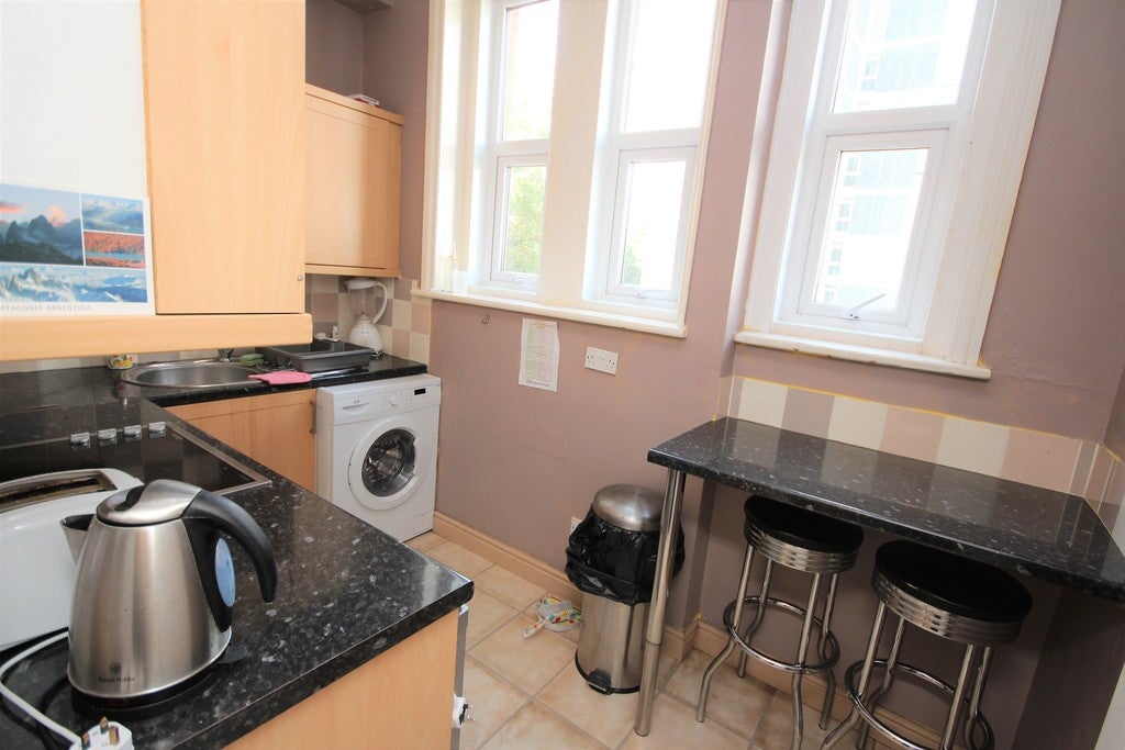 Flat Durley Gardens in Bournemouth