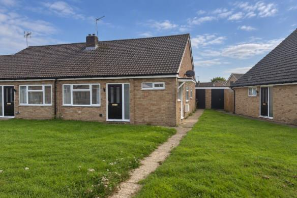 House Redhorn Gardens in Devizes