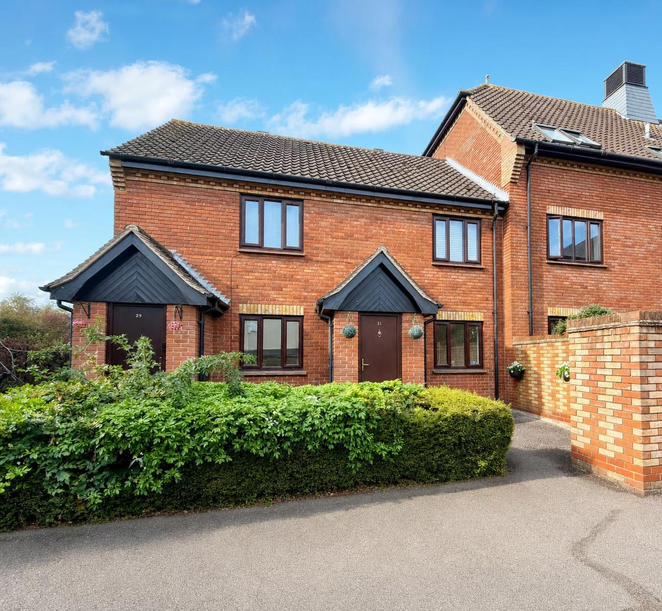Flat Fawkner Close in Chelmsford