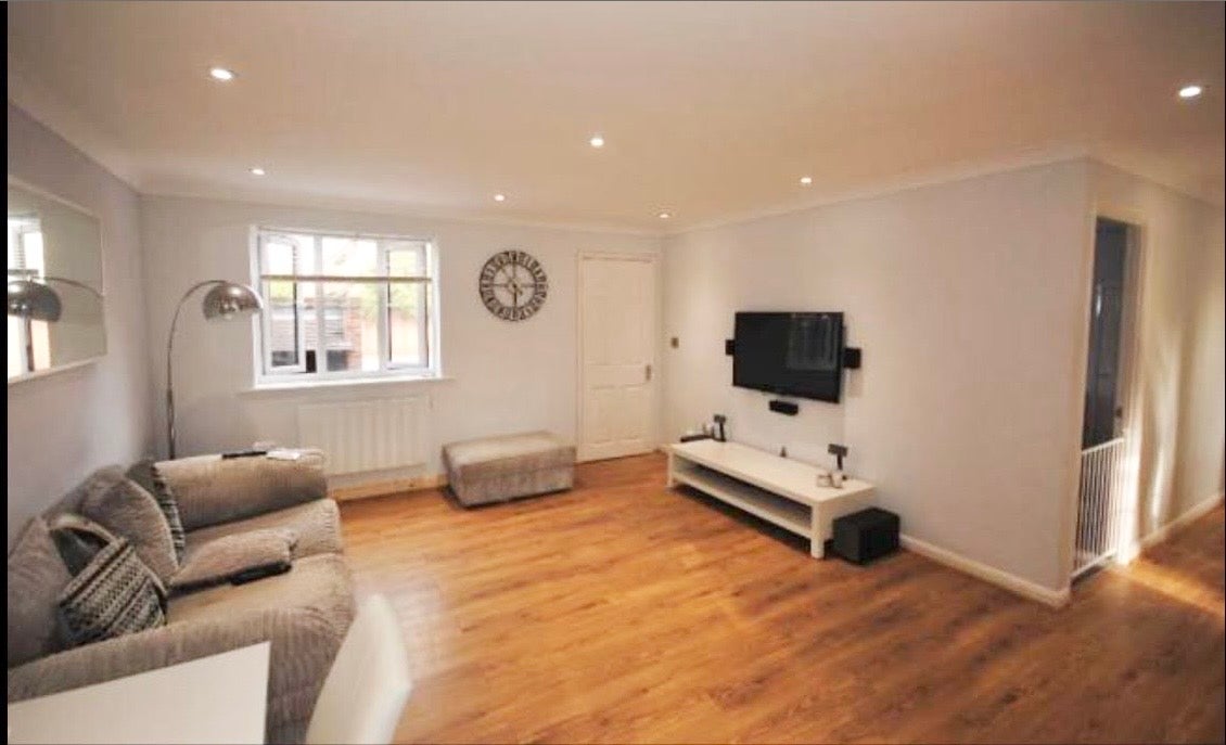 Flat Fawkner Close in Chelmsford