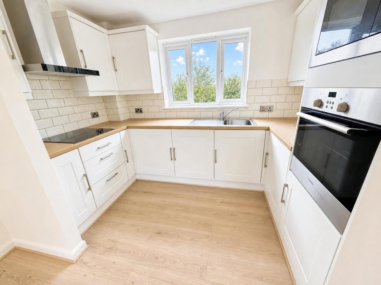 Flat Fawkner Close in Chelmsford