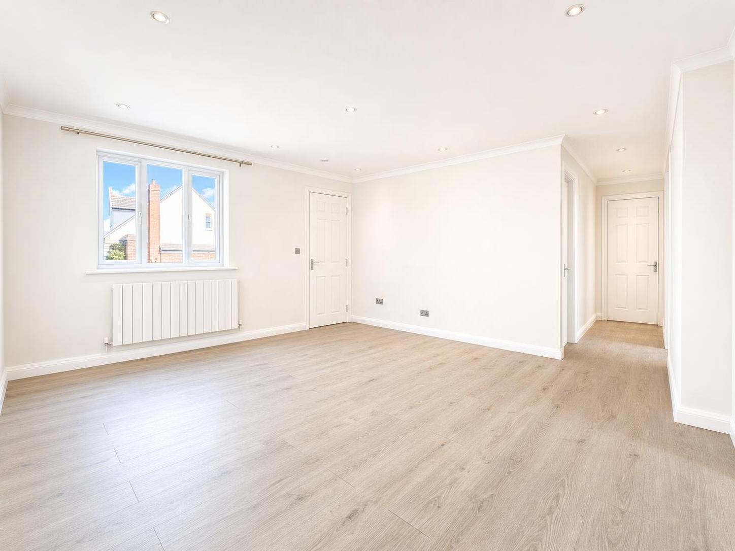 Flat Fawkner Close in Chelmsford