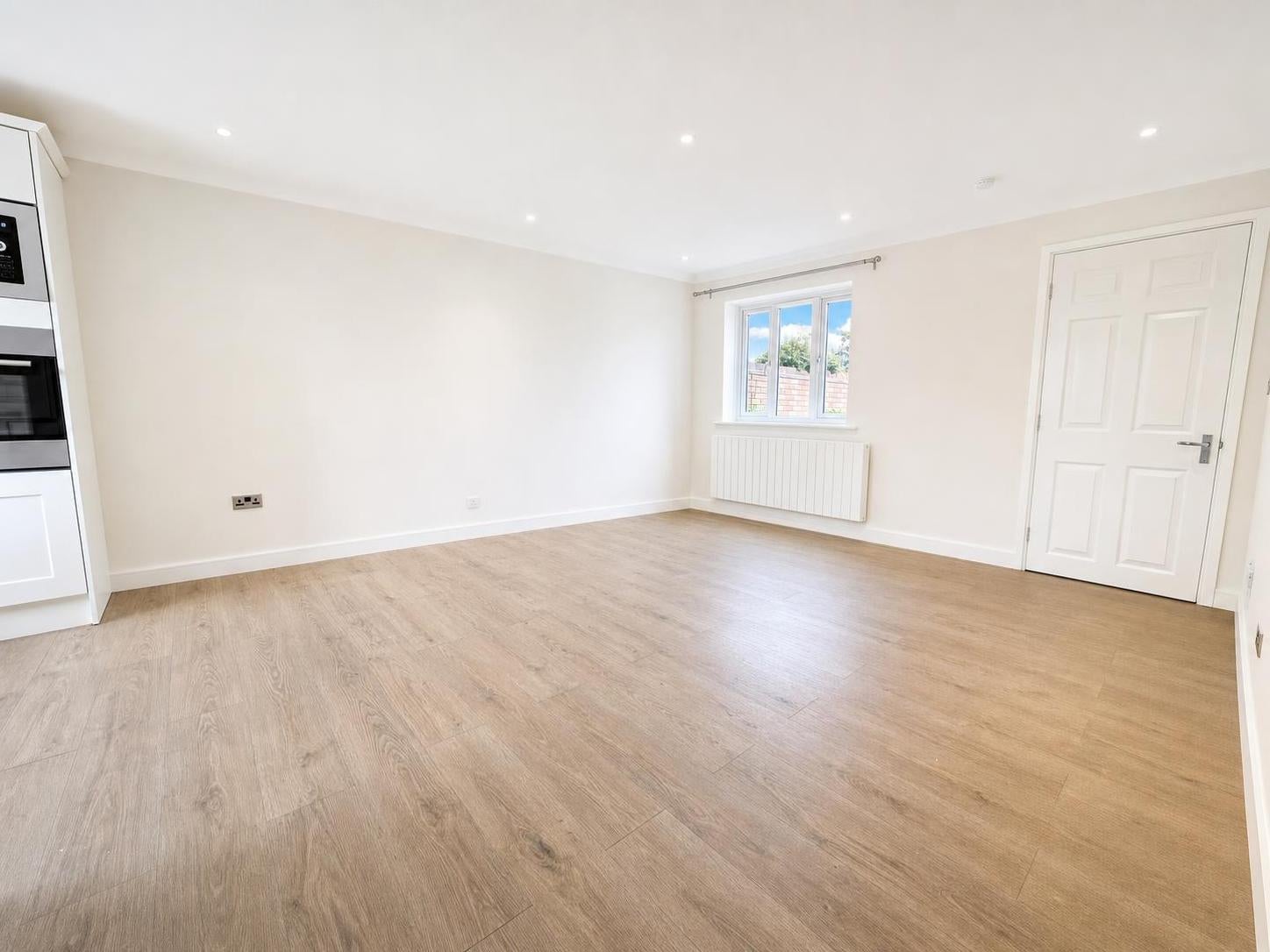Flat Fawkner Close in Chelmsford