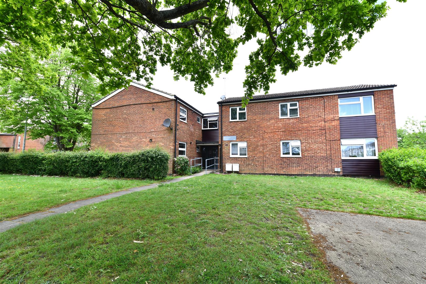 Flat Skegness Road in Stevenage