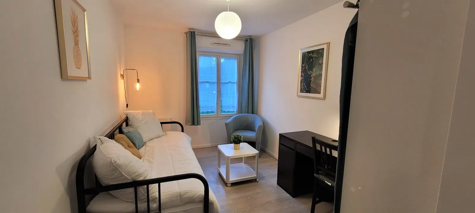 Chambre Rue Paul Éluard à Trappes