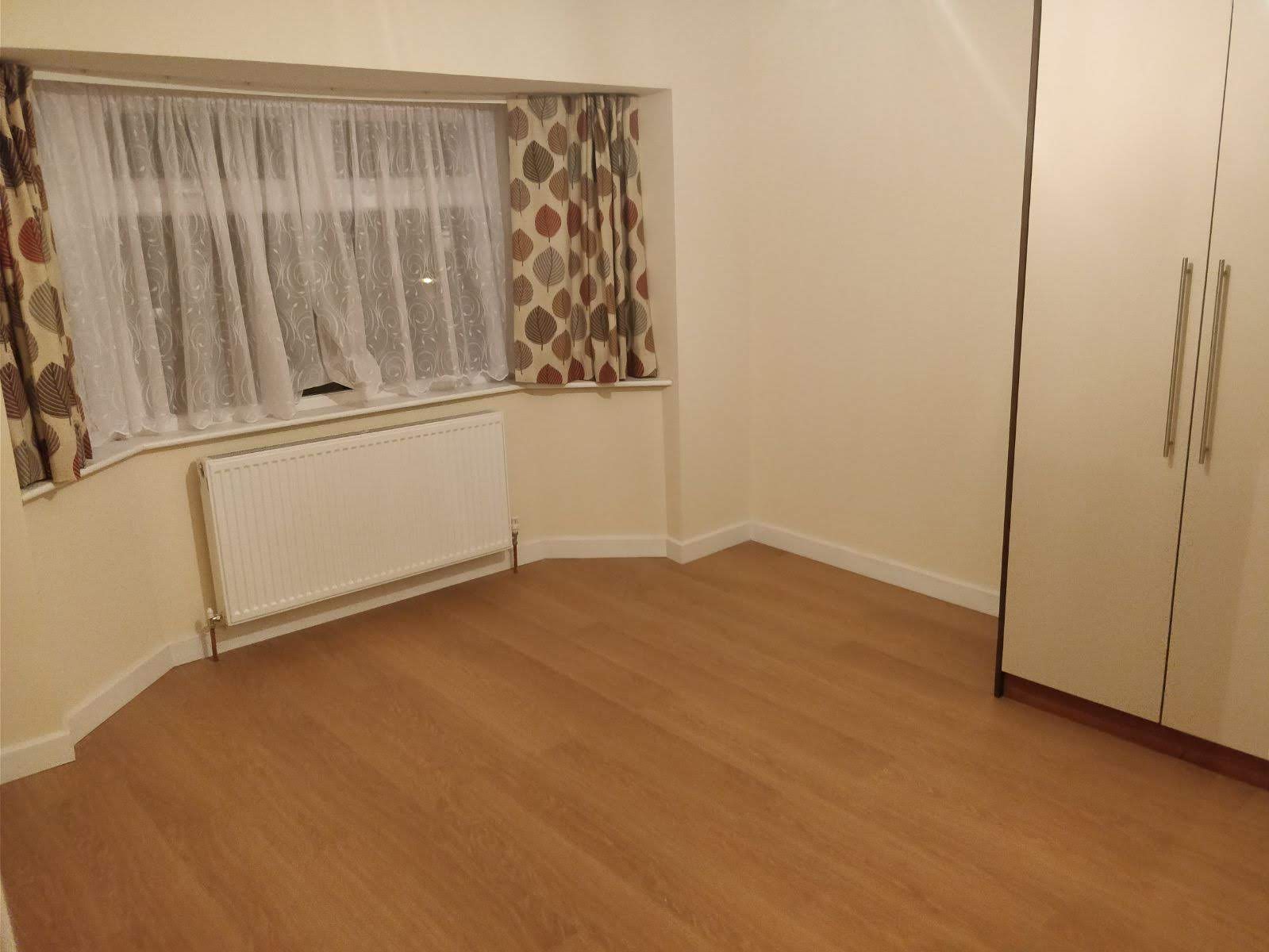 Flat Southdown Crescent in Greater London