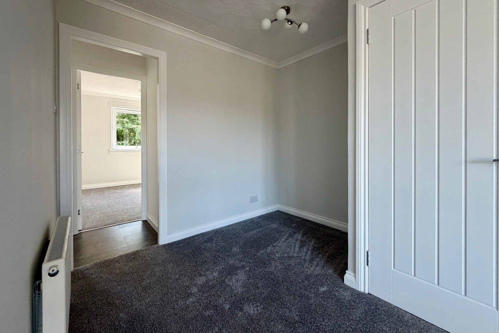 Flat Greenfield Quadrant in Newarthill