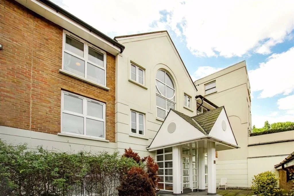 Flat Hackney Road in Greater London