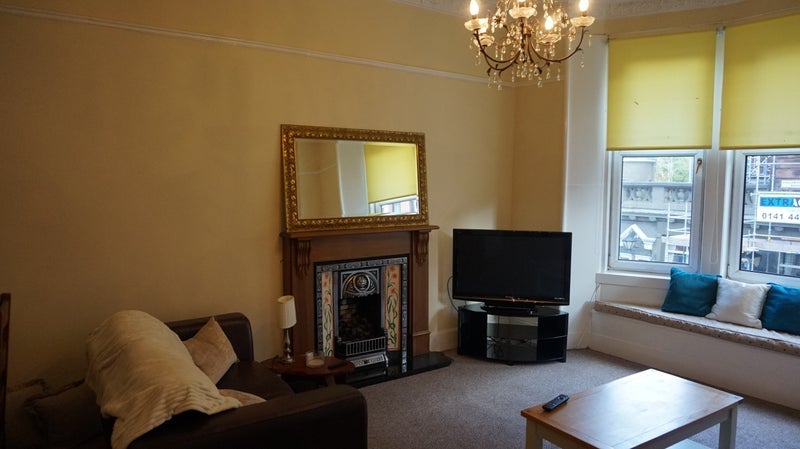 Room Bellwood Street in Glasgow