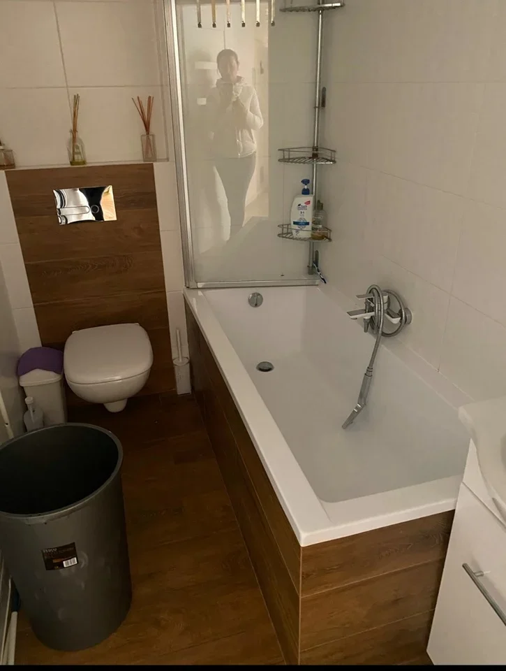 Flat Orchard Gardens in Greater London
