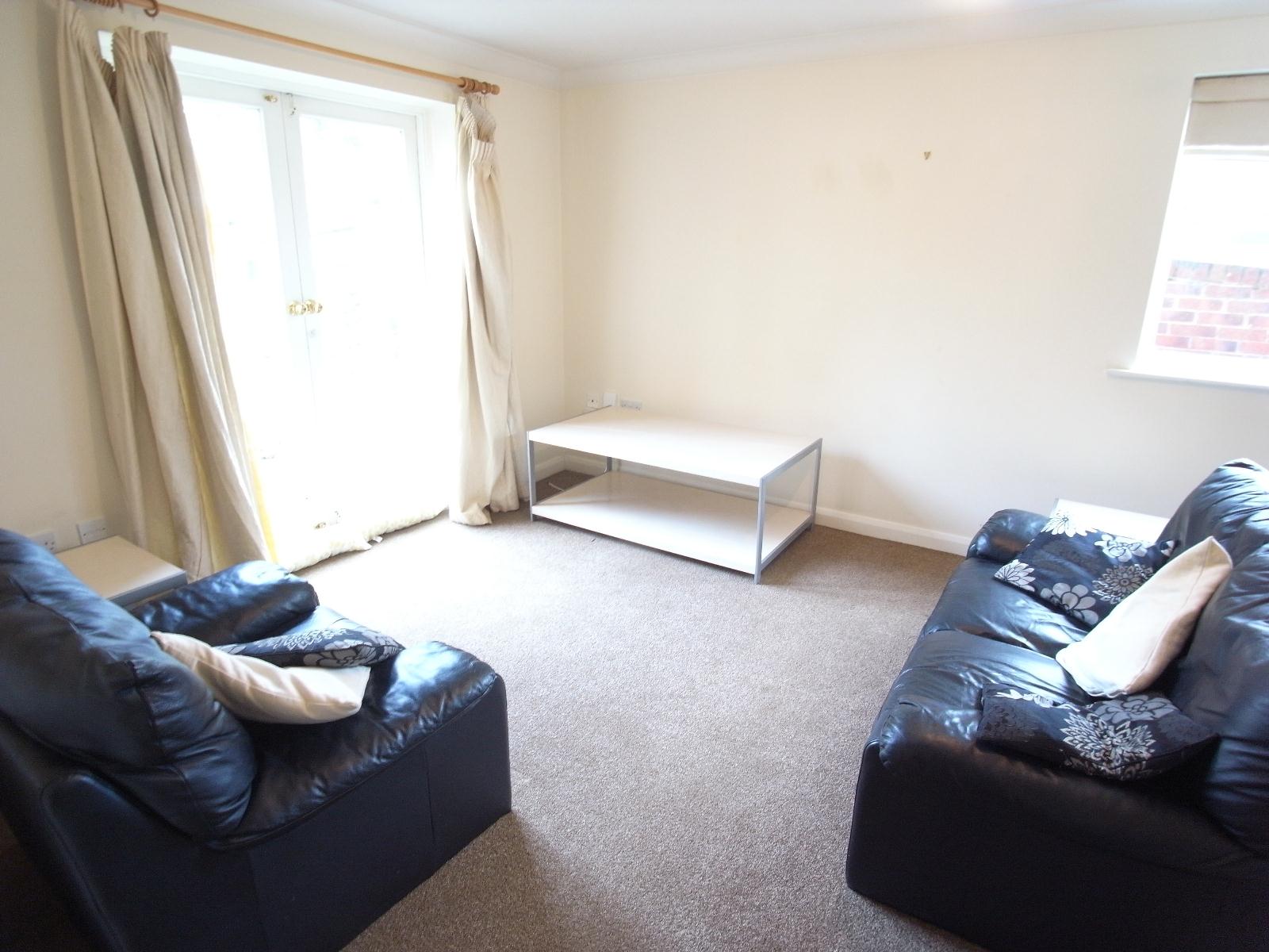 Flat Harrogate Road in Leeds