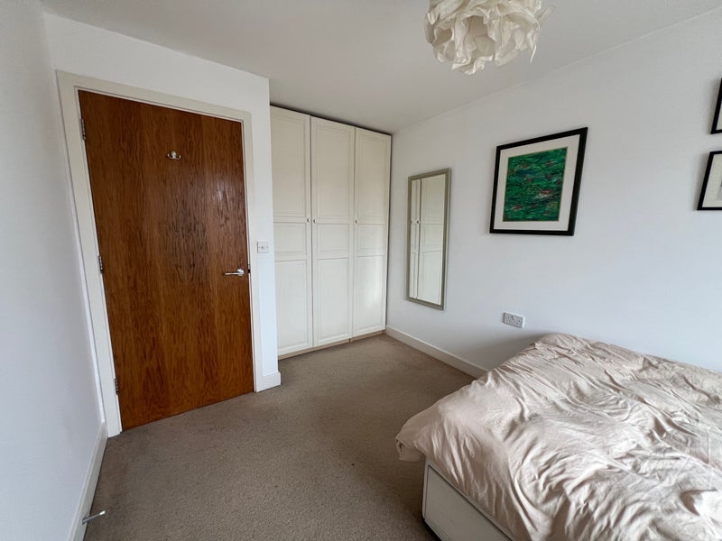Flat Dibden Street in Greater London