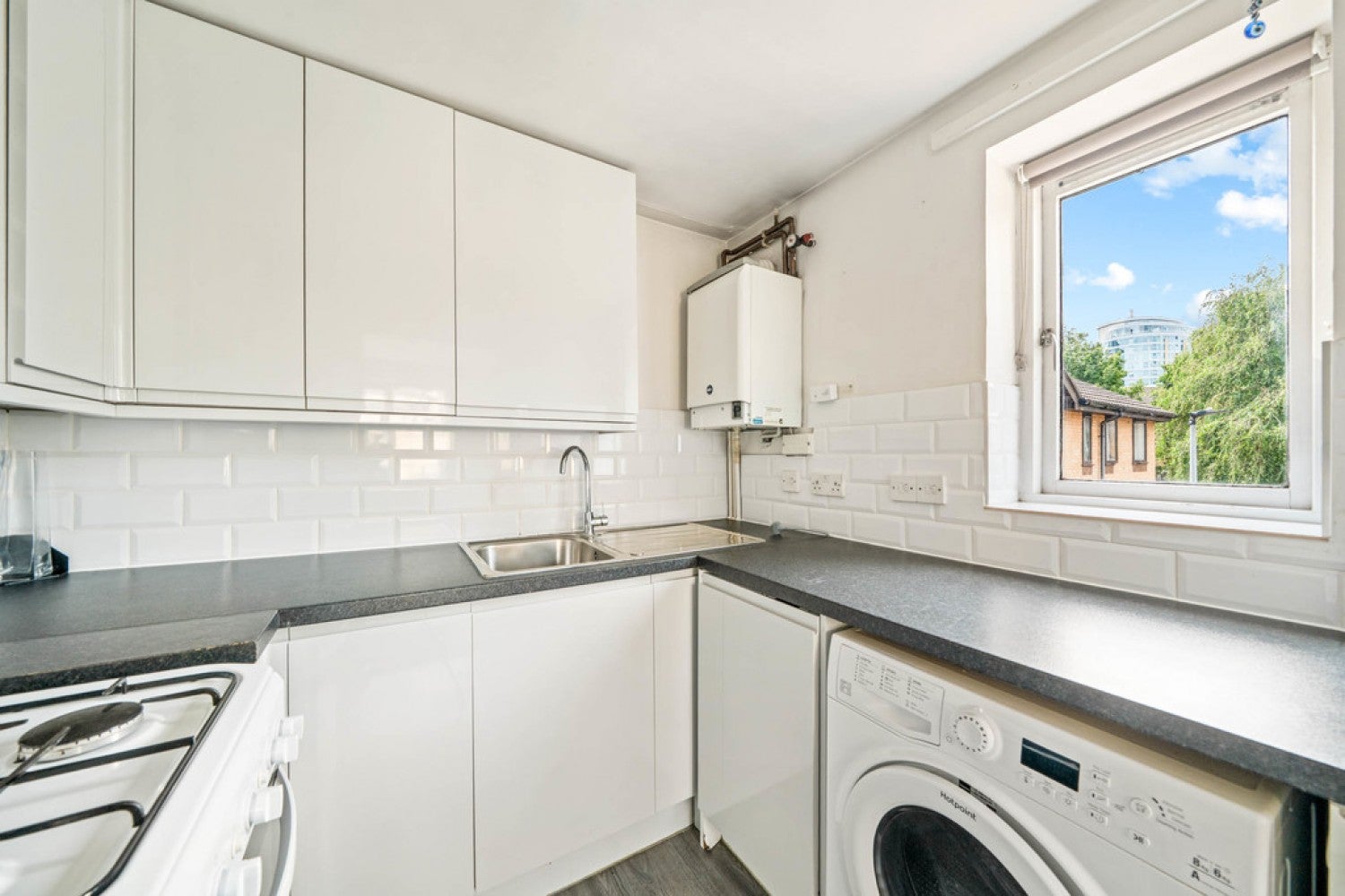 Flat Fairchild Close in Greater London