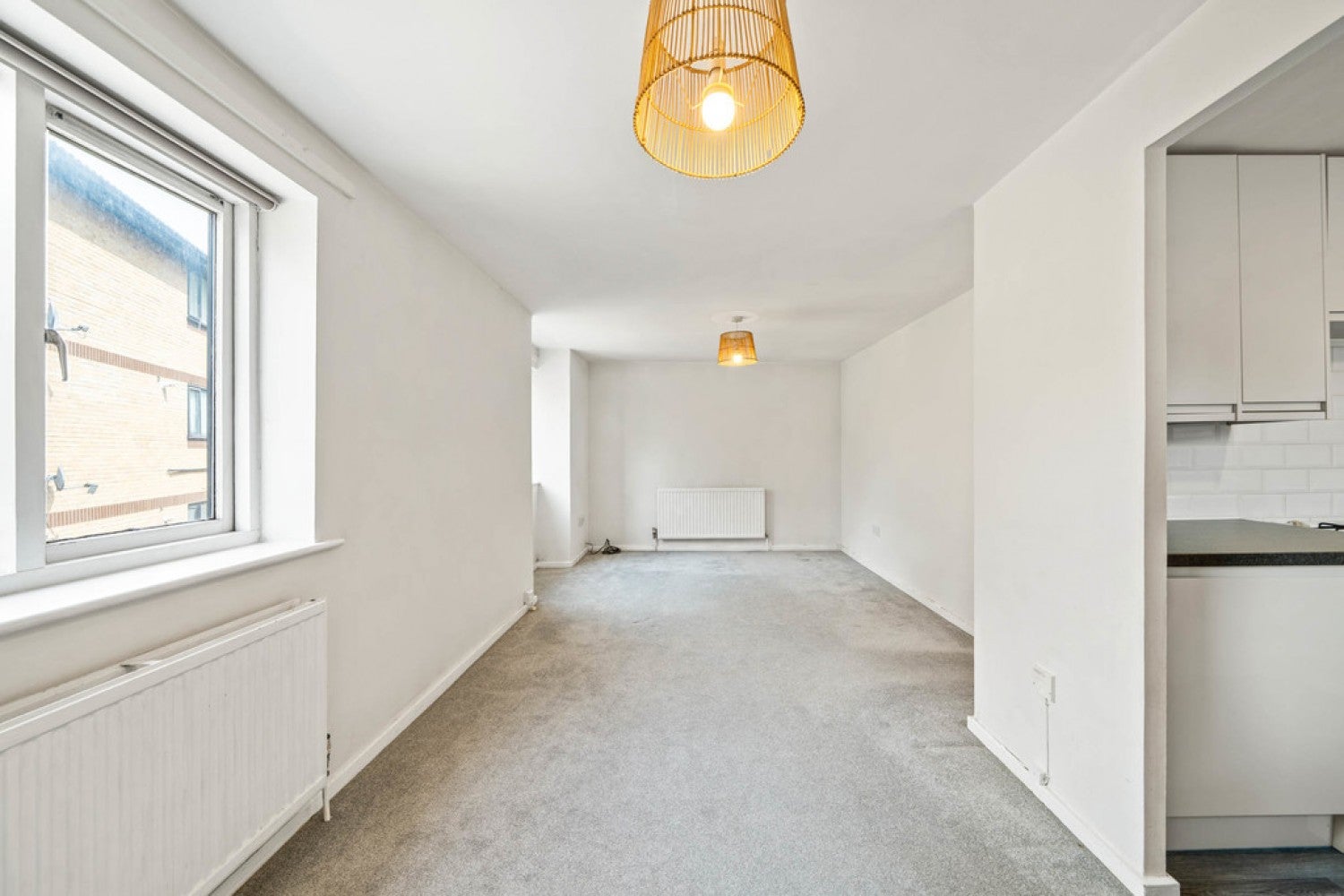 Flat Fairchild Close in Greater London