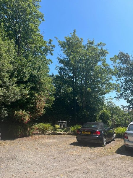 Flat Quarry Hill in St Leonards