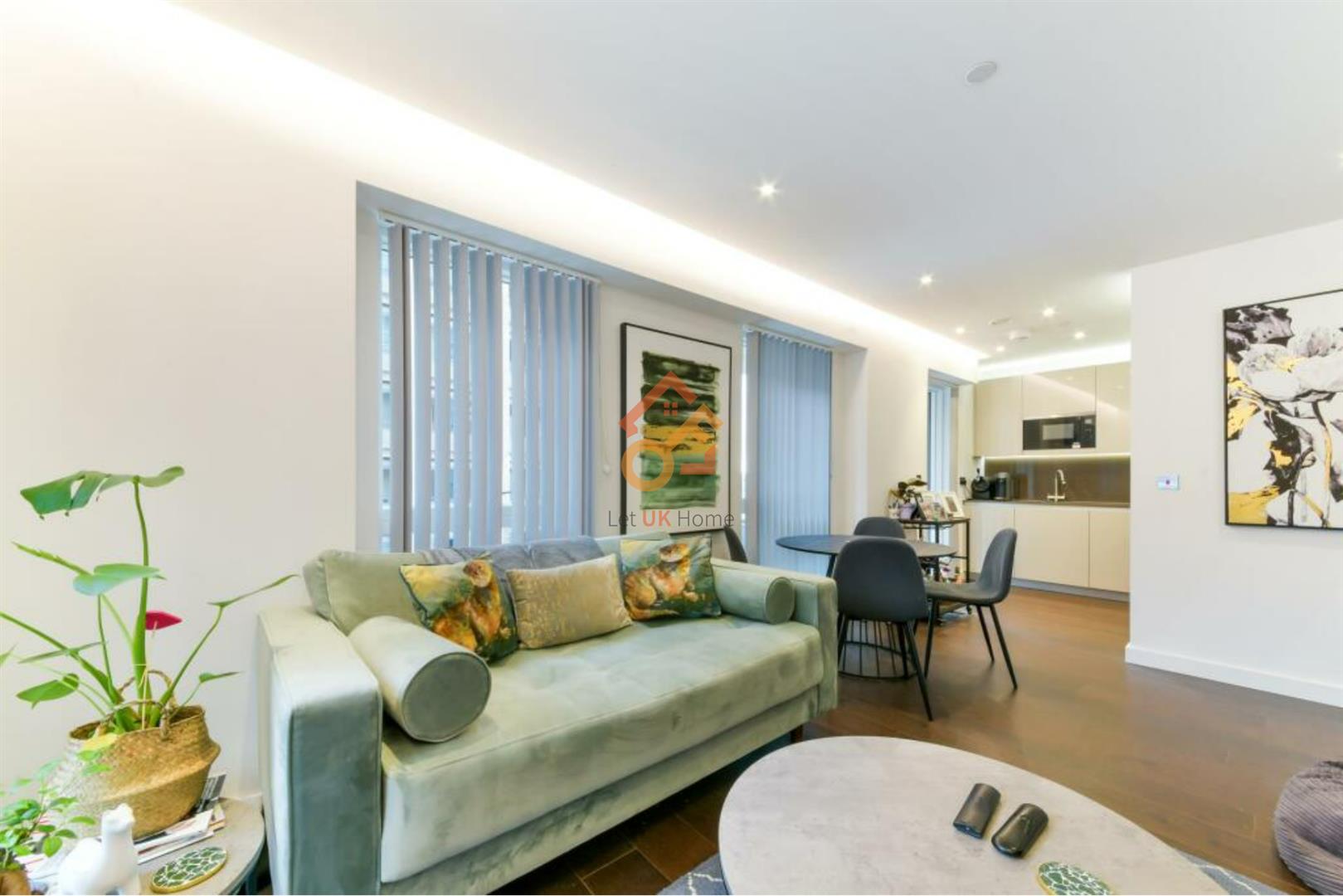 Flat Malthouse Road in Greater London