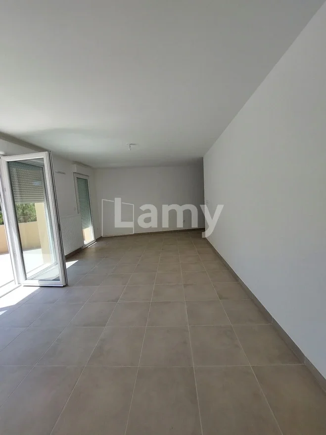 Flat Route de Montfavet in Avignon