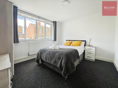 Room Grimsby Road in Cleethorpes