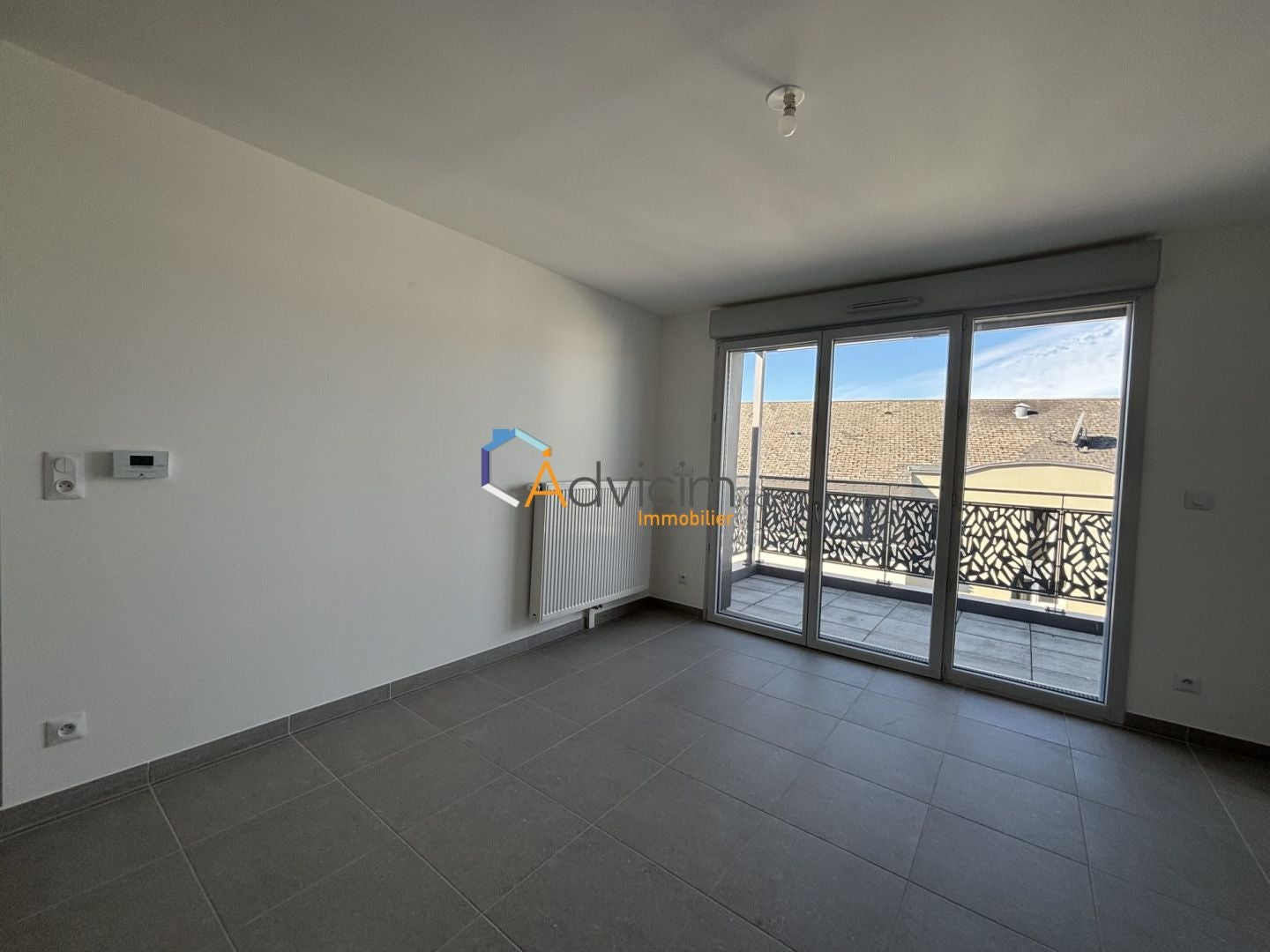 Flat Rue de la Source Saint-Martin in Saran