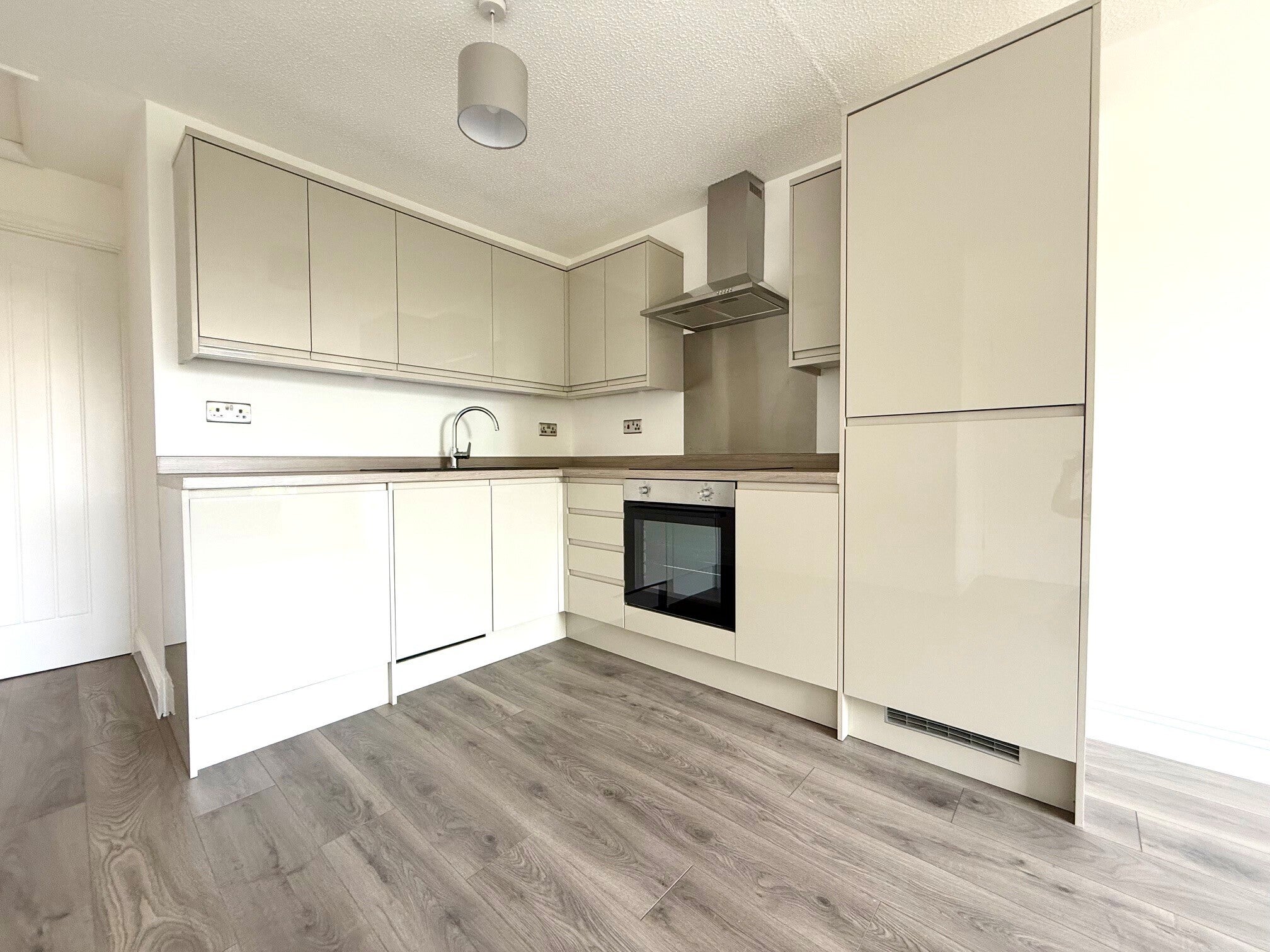 Flat Fosters Close in Greater London