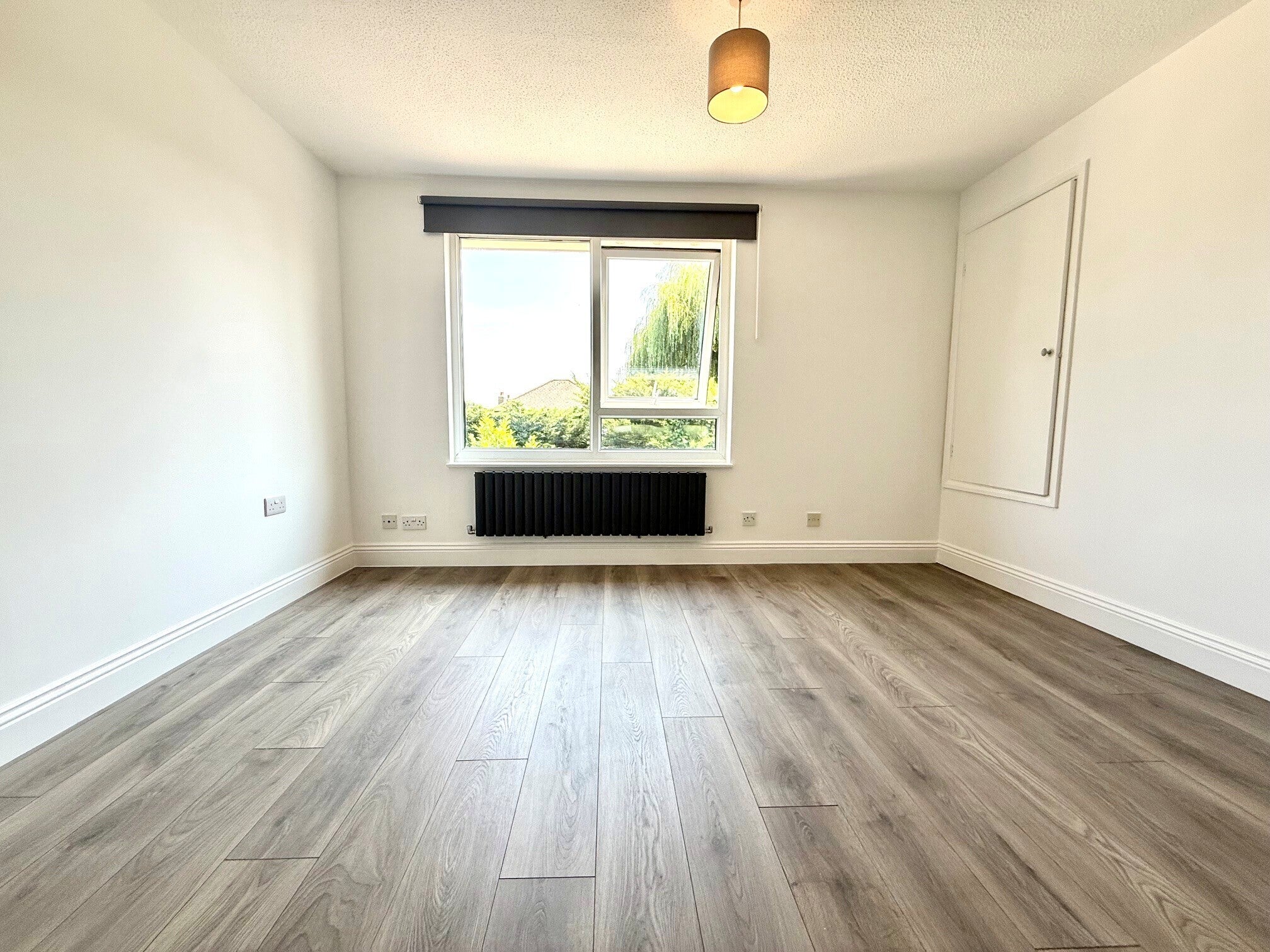 Flat Fosters Close in Greater London