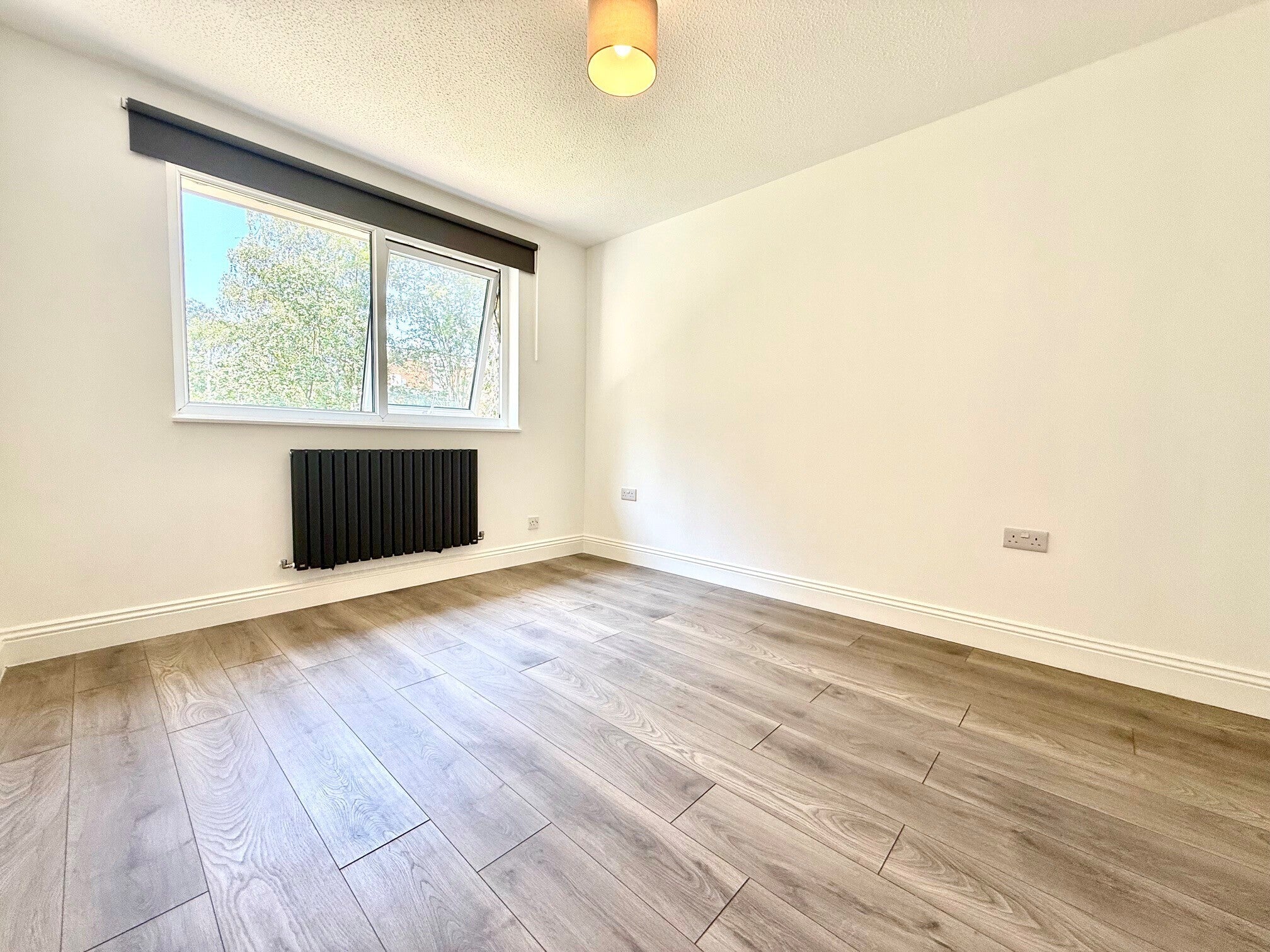 Flat Fosters Close in Greater London