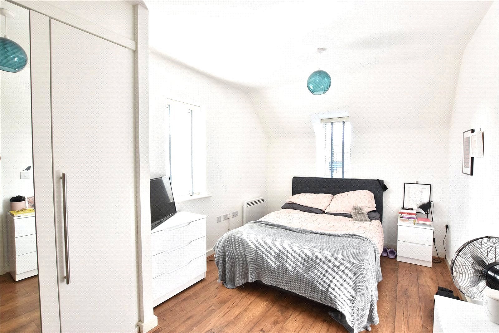 Flat Houseman Crescent in Manchester