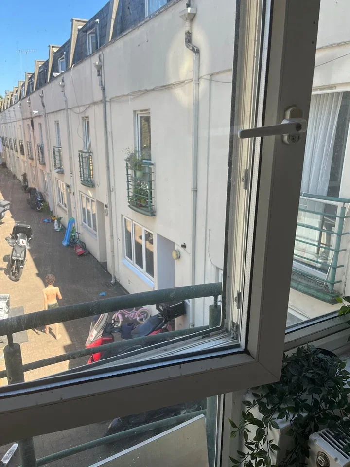 Room Turnpike Lane in Greater London