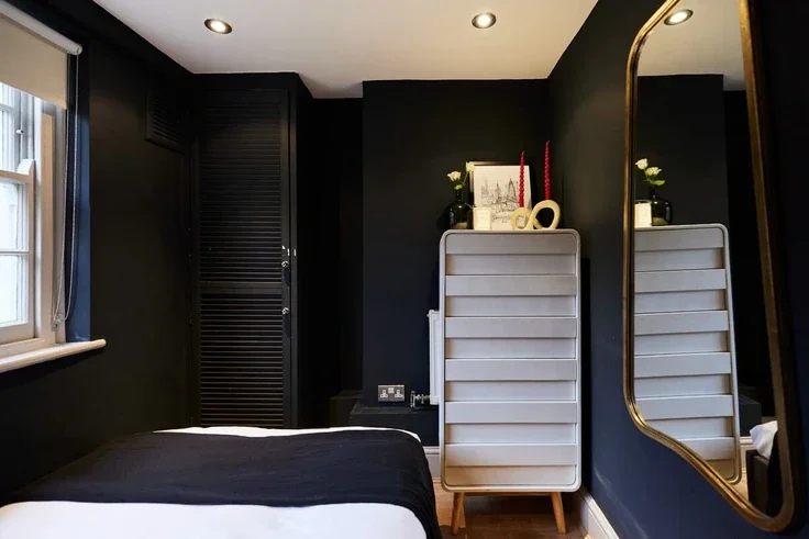 Flat Amwell Street in Greater London