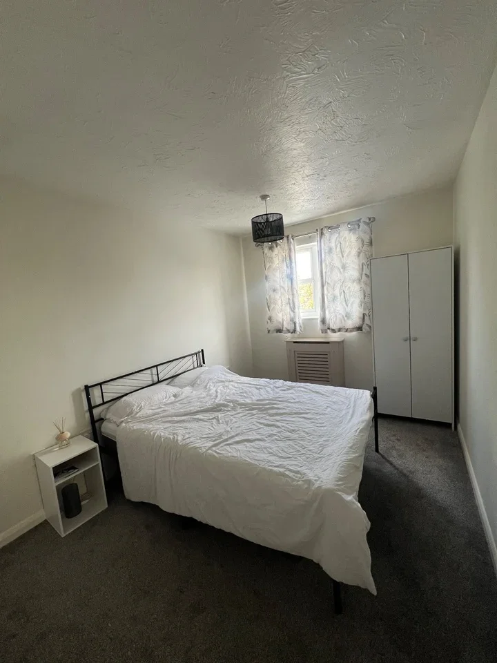 Room May Blossom Walk in South Holland