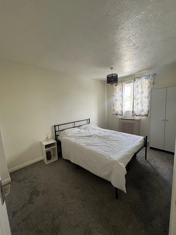 Room May Blossom Walk in South Holland