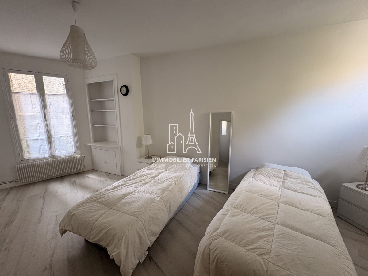 Chambre Rue Lepic à Paris
